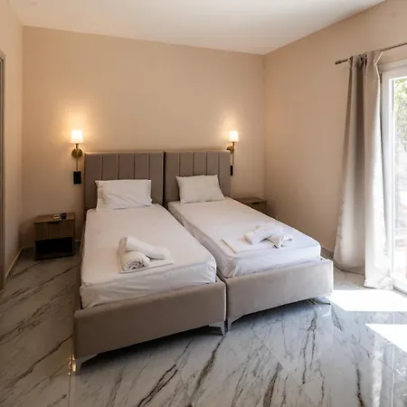 Nikcon 2 Bedroom House Apartman *